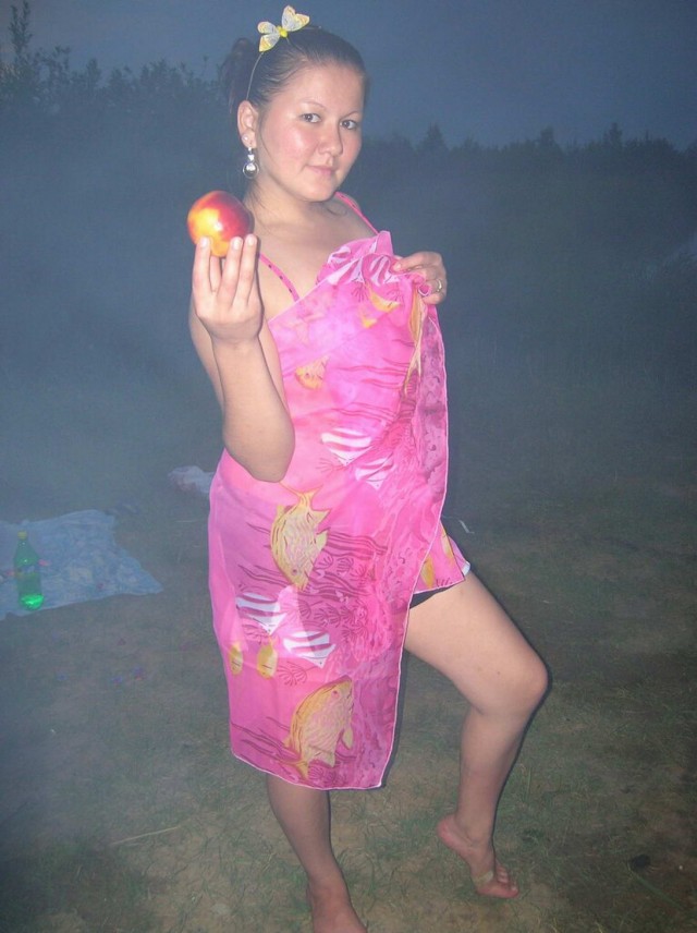Ленка, я же позирую, давай фоткай быстрее