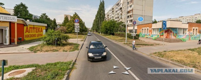 Некоторые реально думают, что автомобилисты должны их пропускать