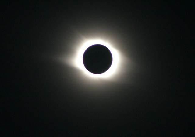 Дракон, пожирающий Солнце. Воспоминания о затмении 2008 года