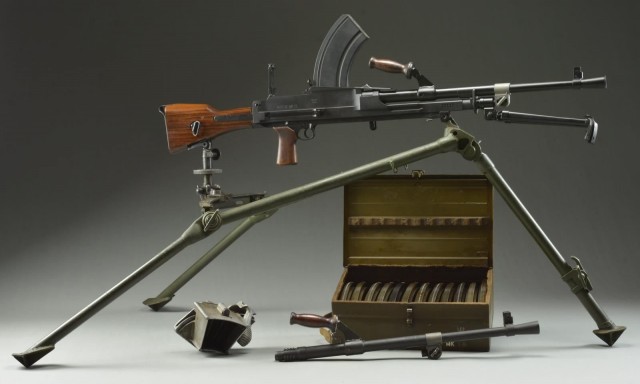 Maschinengewehr Ästhetik. Пулемётных красот пост