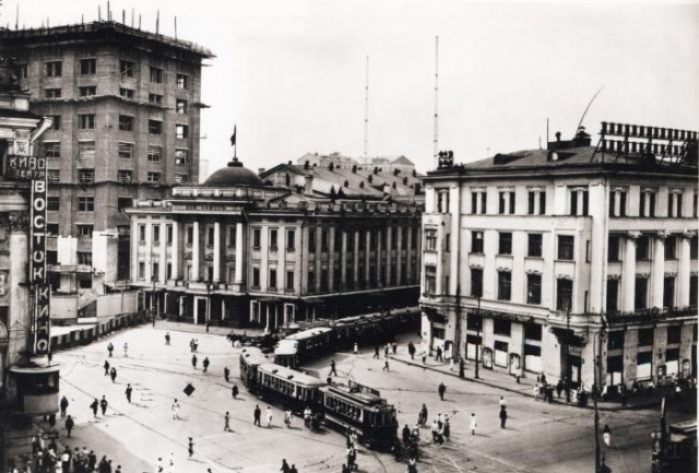 Москва и москвичи. Довоенные фото. 25.02.25