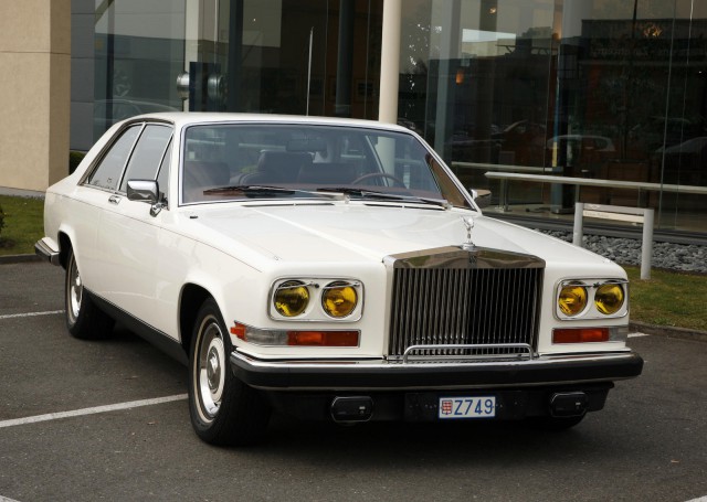 Rolls Royce Camargue.