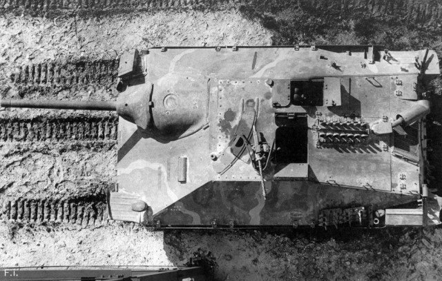 StuG III под кличкой "Гадюка", самая массовая в производстве с которой пришлось встретиться нашим дедам.