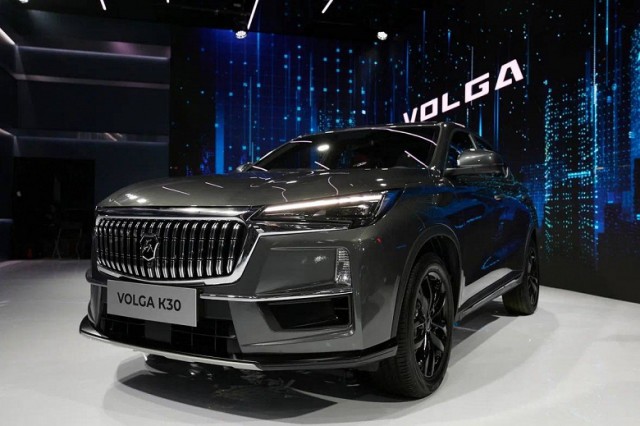 В России впервые представили новые автомобили Volga
