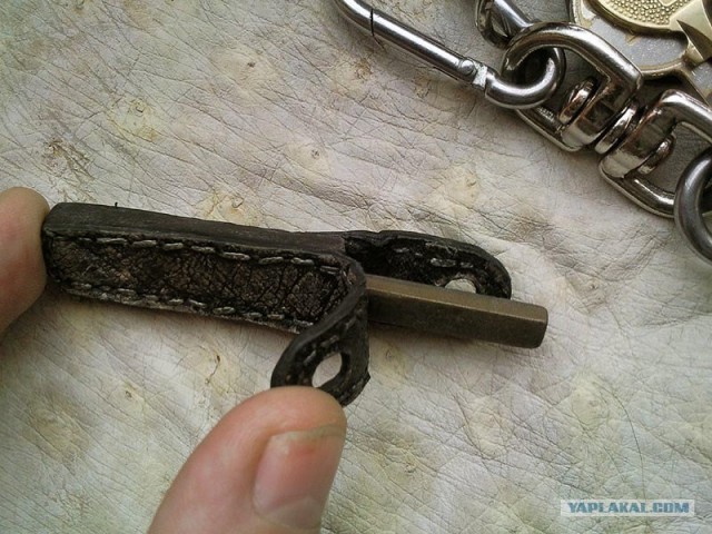 Рукоблудие со страусом.