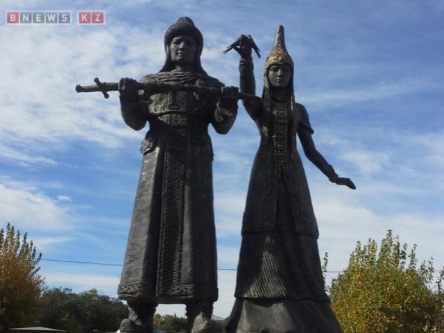 Новый праздник День Баяна