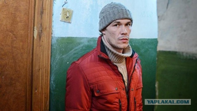 В Зюзино покосилась многоэтажка
