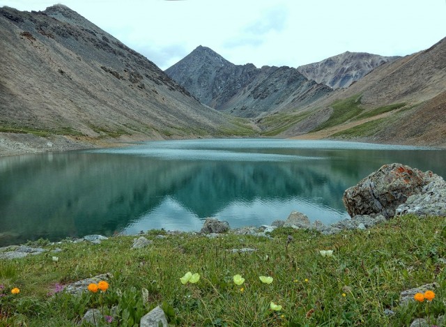 Озеро горных духов на Алтае: водоем, который вызывал непонятную хворь