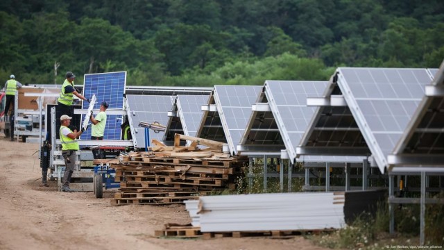 К 2030 году Германии понадобится еще около 200 тысяч новых работников для "зеленого перехода"