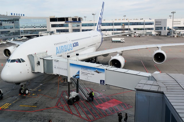 Первый прилет А380 в Москву