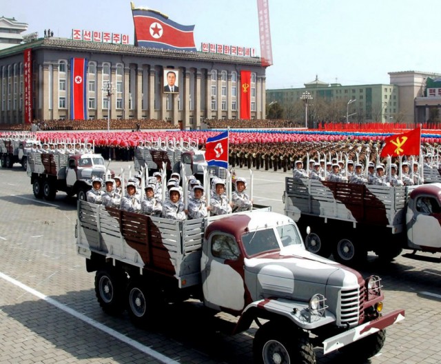 Автопром Северной Кореи. Китай, СССР, НЁХ (+18)