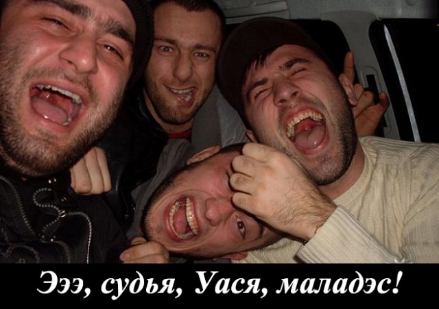 В Екатеринбурге суд признал очкарика виновным в драке с мажором и дал 300 часов обязательных работ