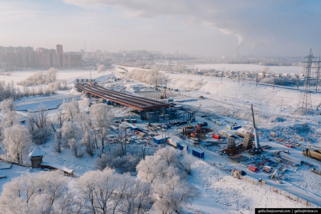 Строительство четвёртого моста через Обь в Новосибирске. Декабрь 2020