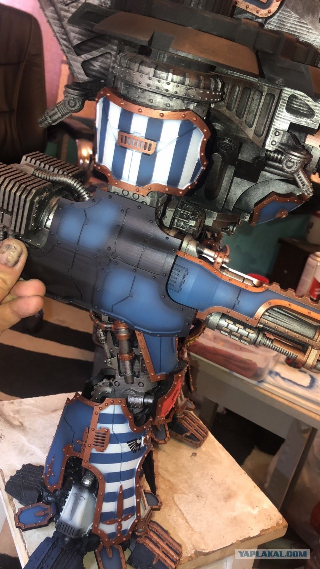 Warlord Titan. Сервиторим потихоньку