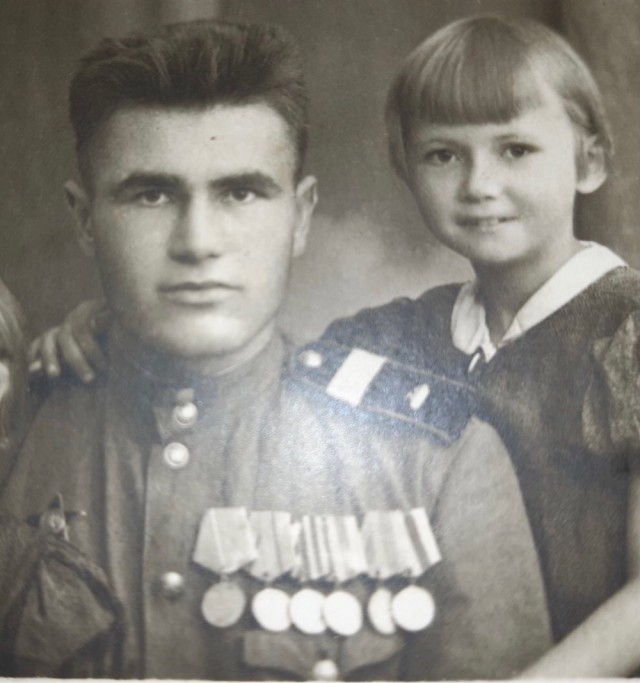 А давайте свой Бессмертный Полк сделаем? Я начинаю. Все таки канун Дня Победы