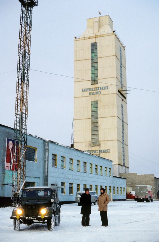 Back in USSR (06.02)