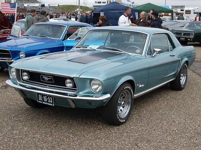 Ford начал  брать деньги за подписку на... багажник в Mustang Mach-E