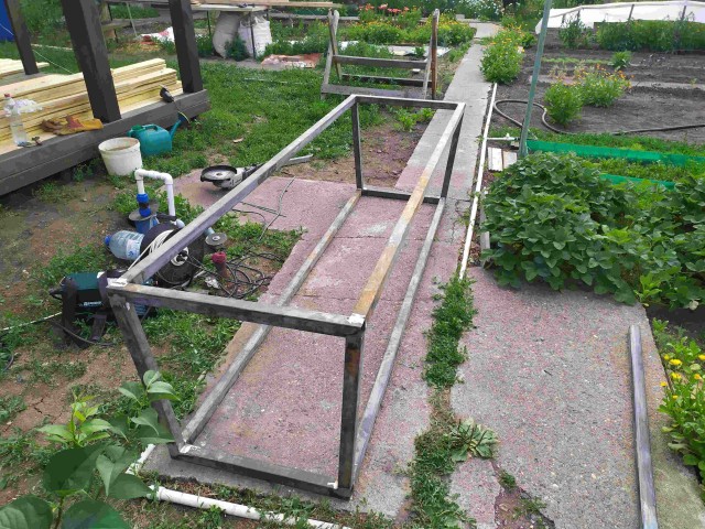 Беседка на даче своими руками