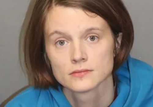 Домовладелец подстрелил обнажённую женщину, проникшую в его дом со сковородкой