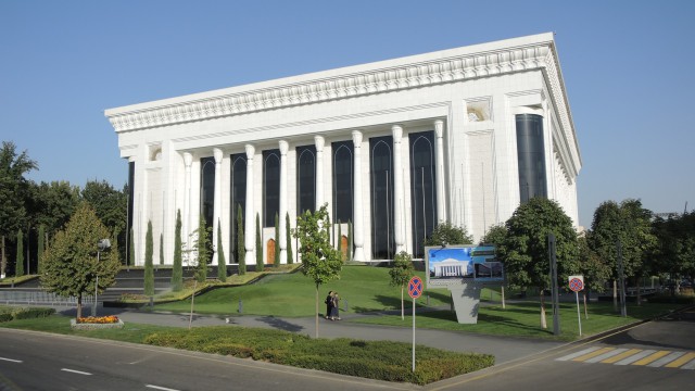 Памир на Логане