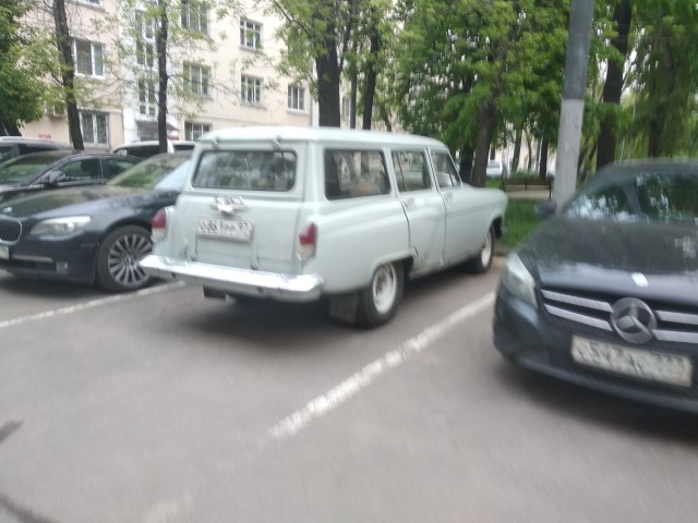 Волга ГАЗ-22 - редкий универсал из СССР