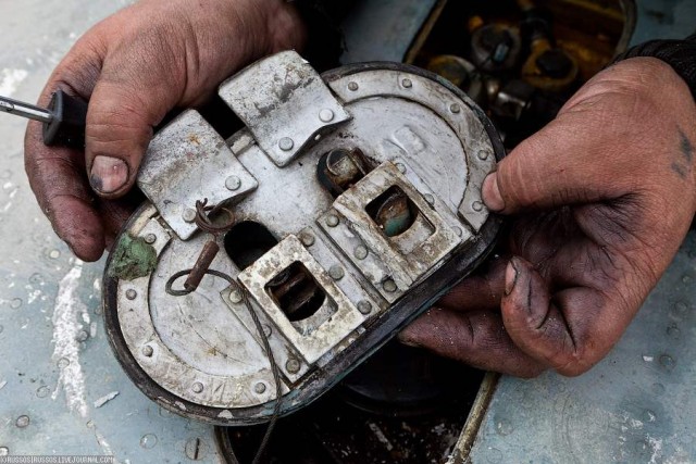 Восстановление Ил-14Т на Тушинском аэродроме