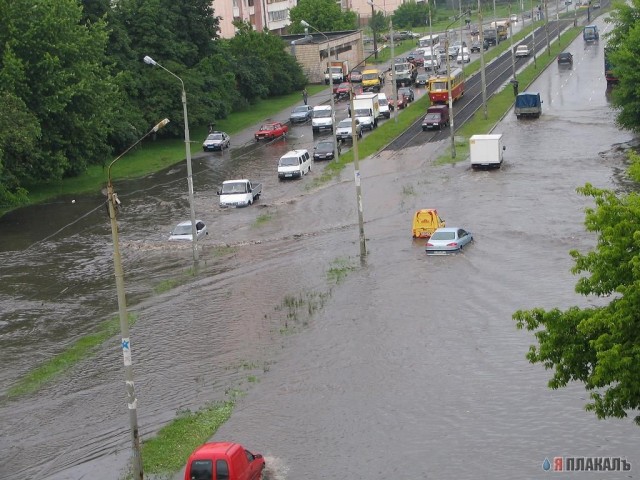 Патоп в Киеве, возле ЖД вокзала
