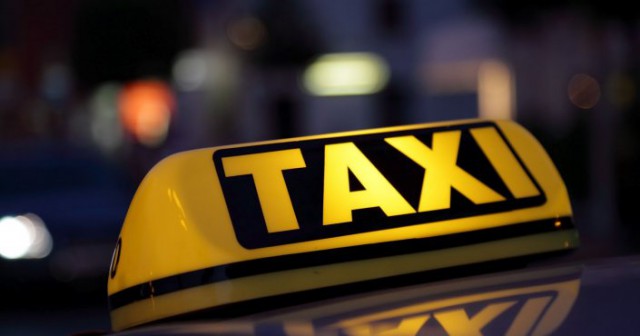 Таксист заплатил деньгами и телефонами за сладкий рейс с кавказцами в Новодевяткино