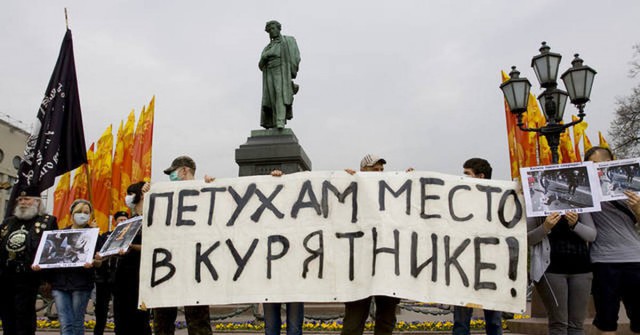 Ребята! И до нас дошла беда! Активисты запланировали гей-парады в 10 районах Воронежской области