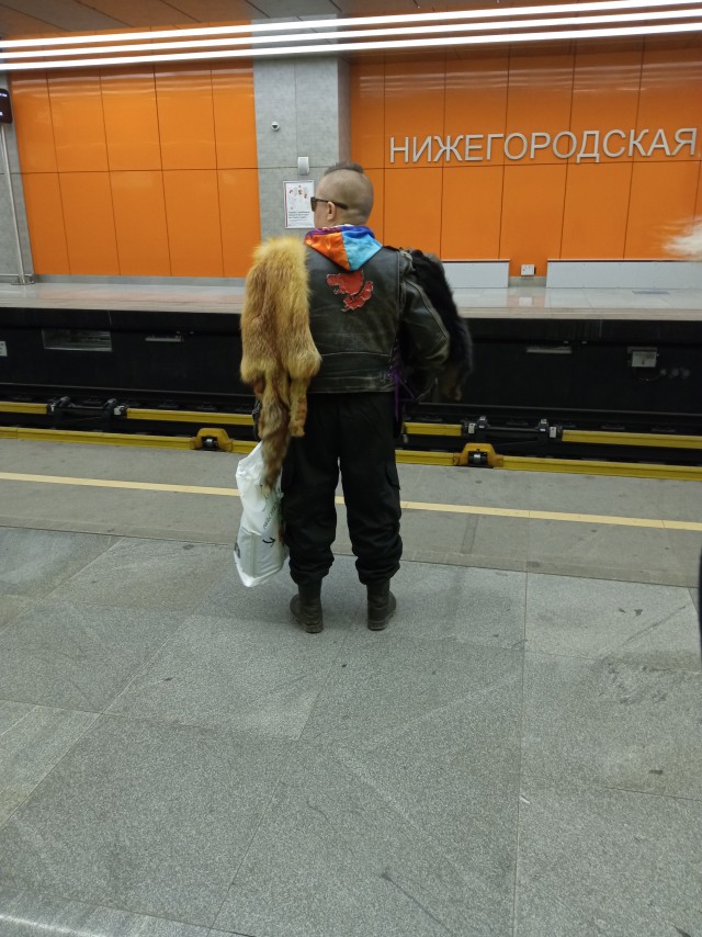 Модники из российского метрополитена 06.09.2022