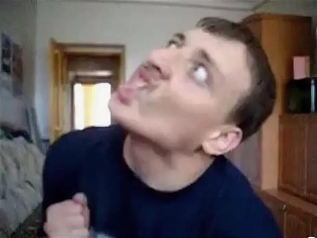 Нормально так лабает