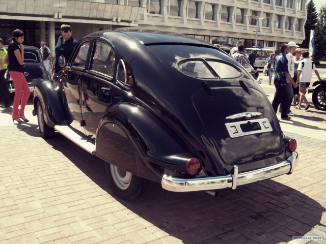 Выставка ретро автомобилей