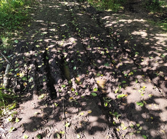 Водитель машины догнал пердящего хрустика и...