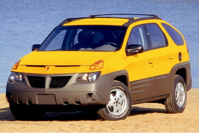 Новый кроссовер LADA Azimut: базовую версию показали вживую внутри и снаружи