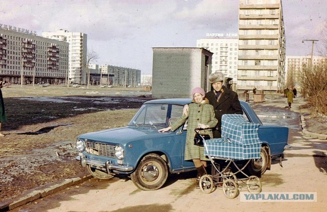 Фотохроника "загнивающего совка". Часть 11. Советские автомобили