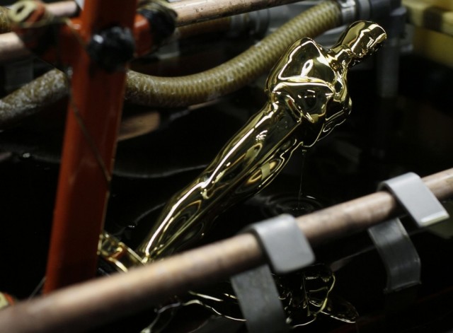 Изготовление "Оскара" для премий этого года