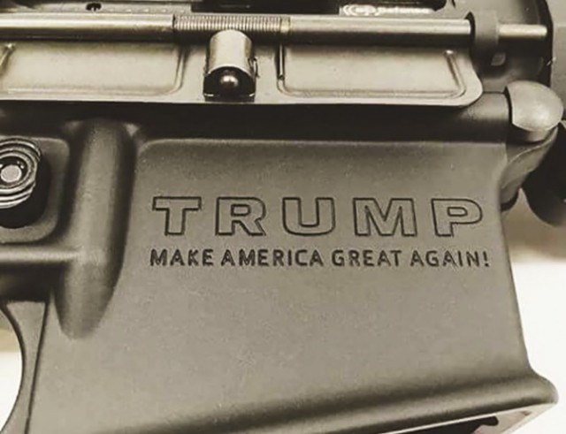 СМИ узнали, сколько платят участникам протестов против Трампа