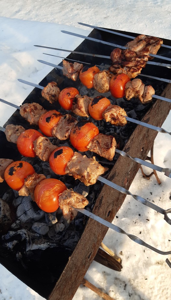 «Жареная картошечка и огурчики»: Фото домашних блюд напоминают о «не инстаграмной» еде, которую многие перестали ценить