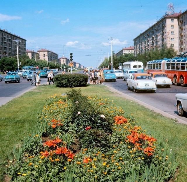 Улицы мира в 1970 году. Какими они были полвека назад