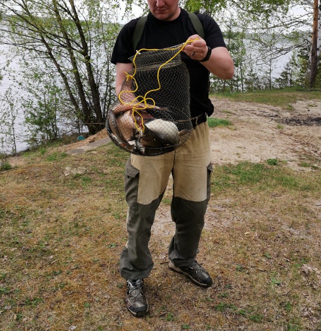 Лето, речка, караси