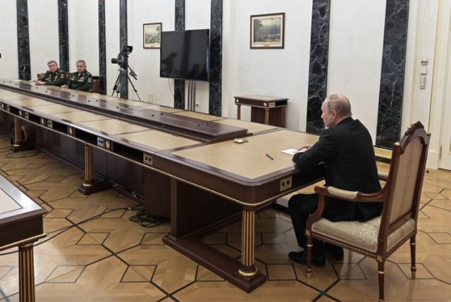 Зеленский прибыл в Изюм