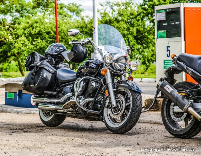 Yamaha V-Star 1100 Silverado