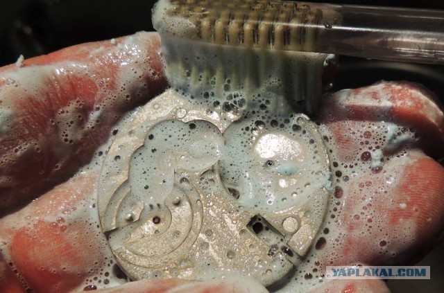 Делаем новые часы со старинным механизмом