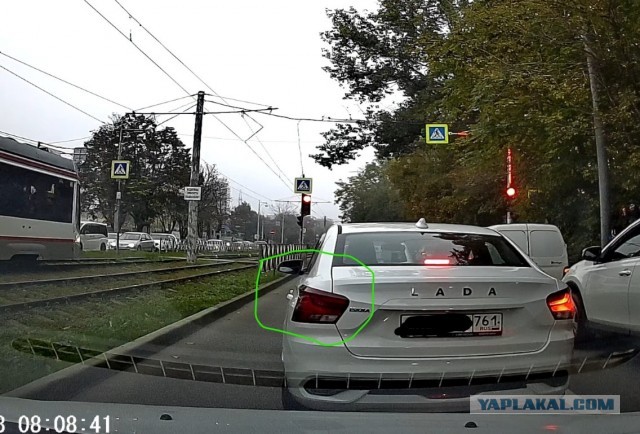 Уникальная подвеска BYD Leopard 8 помогла водителю уехать с блокиратором колеса