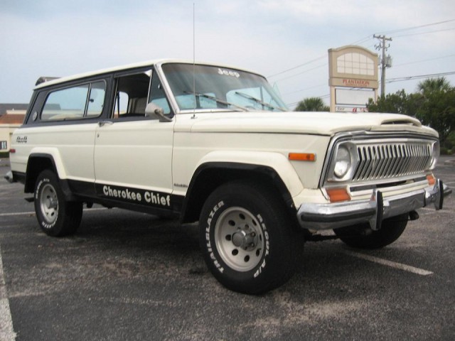 Первый из Cherokee. Jeep Cherokee SJ Chief 74-78г.