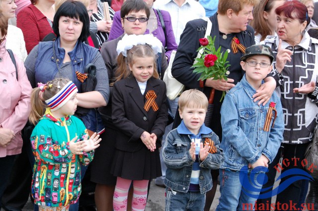 Луганск. Открытие памятника "Они отстояли Родину".