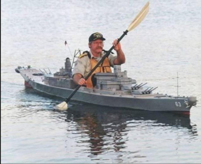 Деньги на воду: ВМС США приняли на вооружение авианосец за $13 млрд