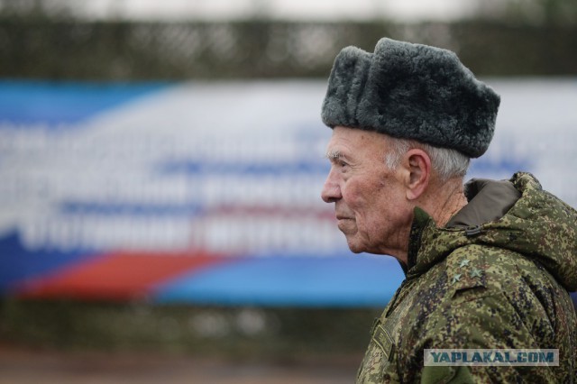 Почему генерал-лейтенант выше генерал-майора, хотя майор выше лейтенанта?