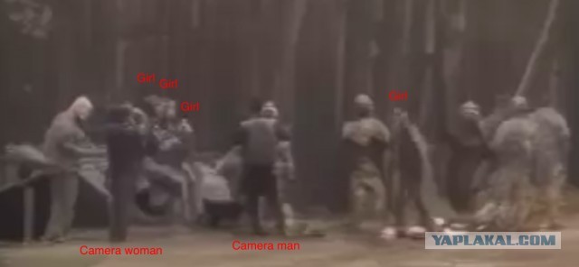 Танк стреляет в упор