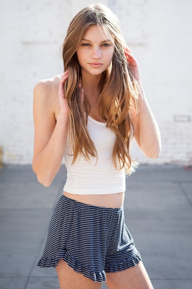 Прекрасная половина человечества (Vol.102) В белом